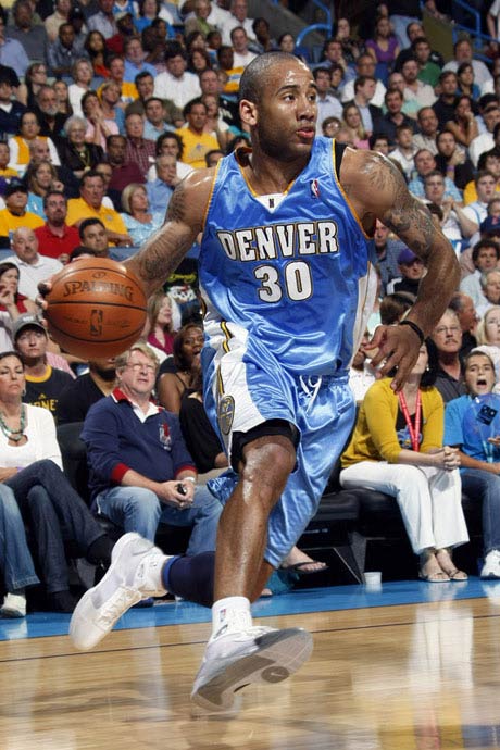 阿努诺比28+7阿夫迪亚33+7 尼克斯逆转开拓者.